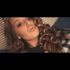 Meet your Posher, Tricia